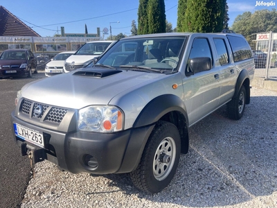 Nissan Np300