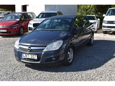 OPEL ASTRA H Sedan 1.6 Cosmo Magyar. egy tulaj