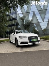 AUDI A3 Sportback 1.4 TFSI Ambition S-tronic e-...