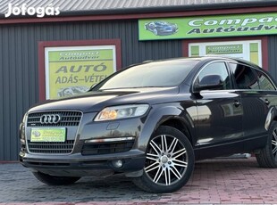 AUDI Q7 3.0 TDI DPF quattro Tiptronic ic Nagyon...