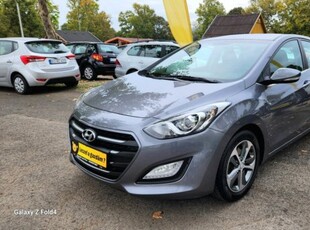 Hyundai I30 1.4i Business Gyönyörű! Tempomat! Ű...