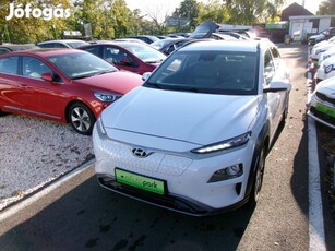 Hyundai Kona EV 64kWh Premium Gondosan Vezetett...