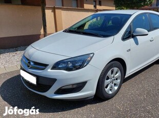 Opel Astra J 1.6 Selection Sérülésmentes Vezete...