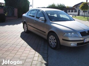 Skoda Octavia 1.9 PD TDi Ambiente DSG Friss VIZ...