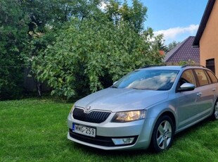 Skoda Octavia Combi 1.6 CR TDI Ambition : Végig vezetett szervízkönyv