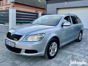 Skoda Octavia Combi 1.6 CR TDI Greenline Navigá...