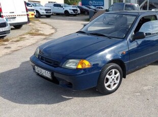 Suzuki Swift 1.0 GLS Friss műszaki! Roncsautó b...