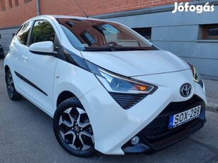 Toyota Aygo 1.0 x-play + style + cool&safe + co...