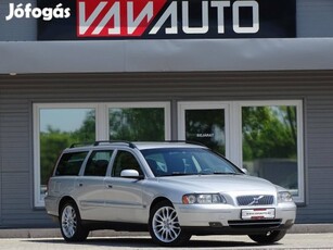 Volvo V70 2.4 D [D5] Kinetic Frissen'Szervizelt...