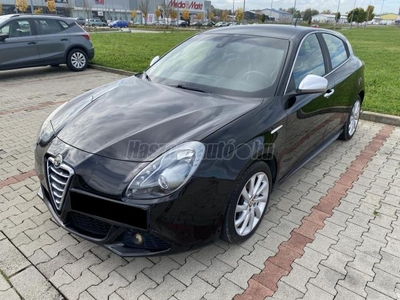 ALFA ROMEO GIULIETTA 1.4 TB Distinctive QV line. Bőrbelső. elektromos deréktámasz