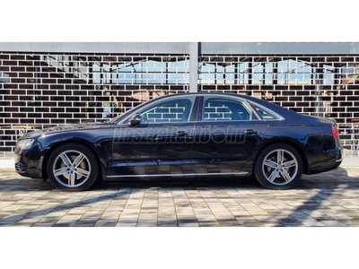 AUDI A8 3.0 V6 TDI DPF quattro Tiptronic ic