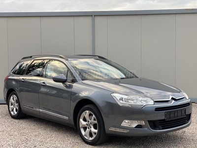 CITROEN C5 2.0 HDi Prestige Megkímélt!/ 1 tulajdonos/Parkradar/Vonóhorog//17 felni/Tempomat/Végig v. szköny