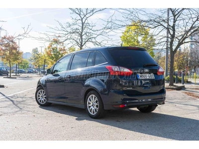 FORD C-MAX Grand2.0 TDCi Titanium [7 személy]