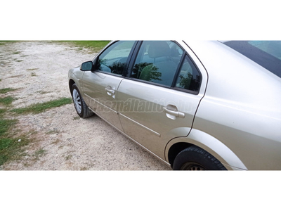 FORD MONDEO 1.8 Trend