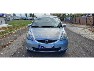 HONDA JAZZ 1.4 ES My. 2005 SZERVIZKÖNYVES! DIGITÁLIS KLÍMA!