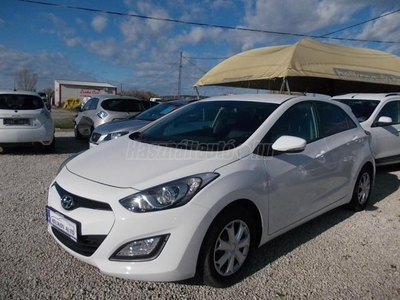 HYUNDAI I30 1.4i Comfort ÜLÉSFŰTÉS. ABS.ESP