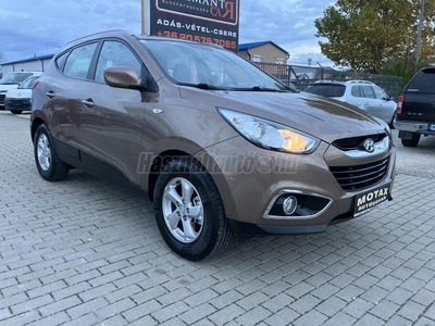 HYUNDAI IX 35 ix35 1.6 Comfort 2WD 72000KM!SÉRÜLÉSMENTES GYÖNYÖRŰ SZÉP!VÉGIG SZERVIZKÖNYVES!!ÜLÉSFŰTÉS!!