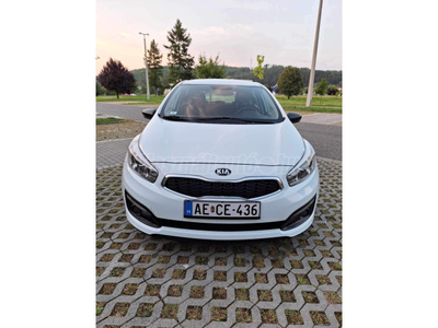 KIA CEE'D 1.4 CVVT LX