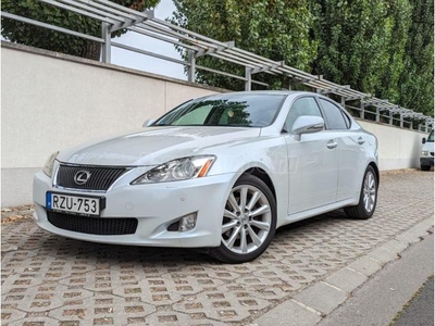 LEXUS IS 250 Mark Levinson&Pre-Crash (Automata) ülés hűtés-fűtés bőr navi 17 coll tető