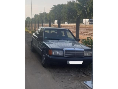 MERCEDES-BENZ 190 E 1.8