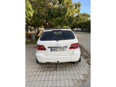 MERCEDES-BENZ B 180 CDI