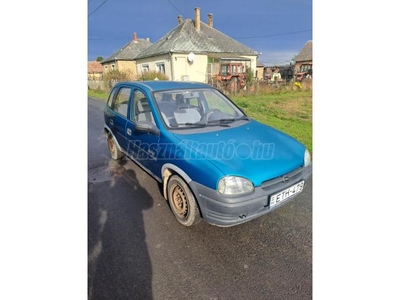 OPEL CORSA 1.2i Swing