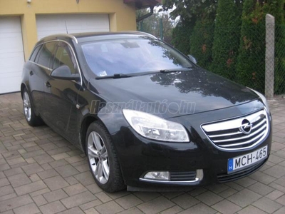 OPEL INSIGNIA Sports Tourer 2.0 T Sport AWD