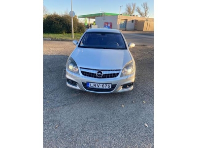 OPEL VECTRA C 1.9 CDTI Cosmo