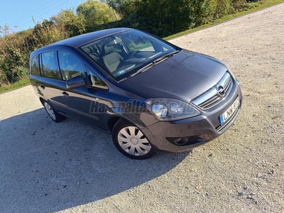 OPEL ZAFIRA B 1.8 Cosmo