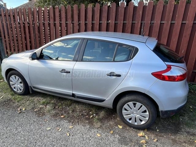 RENAULT MEGANE 1.6 Dynamique