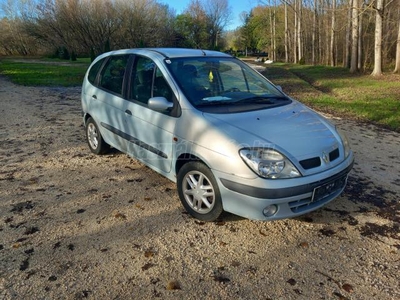 RENAULT SCENIC Scénic 1.9 DTi RXT