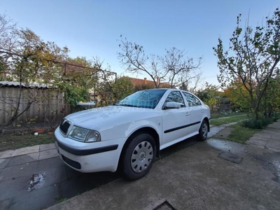 SKODA OCTAVIA 1.6 Classic