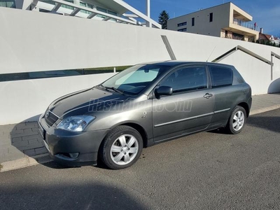 TOYOTA COROLLA 2.0 D-4D Linea Terra