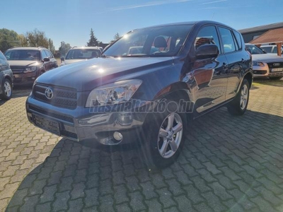 TOYOTA RAV 4 Rav4 2.2 D-4D 4x4 Sol