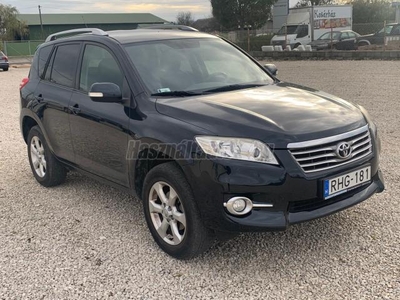 TOYOTA RAV 4 Rav4 2.2 D-4D Sol