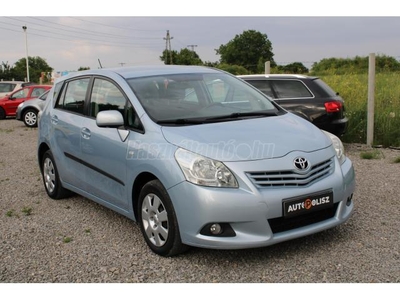 TOYOTA VERSO 2.0 D-4D Premium