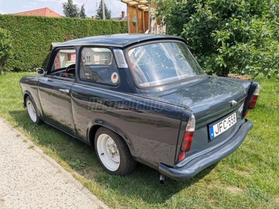 TRABANT 601