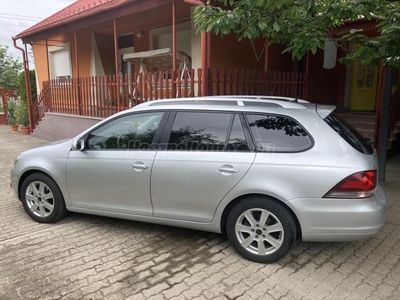 VOLKSWAGEN GOLF VI Variant 1.6 CR TDI Comfortline DSG