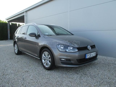 VOLKSWAGEN GOLF VII Variant 1.6 TDI BMT Comfortline Szervizkönyv - Digitklíma - Első-hátsó radar - Távolságtartó tempomat