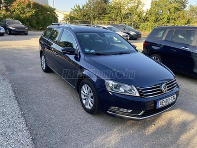 VOLKSWAGEN PASSAT VII Variant 2.0 CR TDI Comfortline BMT DSG AKCIÓ! XENON.TÁVTARTÓ.SÁVTARTÓ.HOLTTÉRFIGYELŐ.TOLATÓKAMERA!