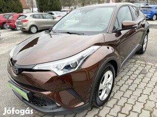 Toyota C-HR 1.2T Active (ülésfűtéssel) Ajándéká...