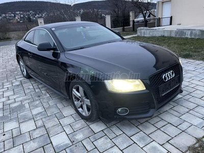 AUDI A5 Coupé 3.0 TDI DPF quattro S line.navi