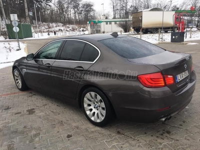 BMW 520d (Automata) Szervizkönyv.Vezérlés cserélve