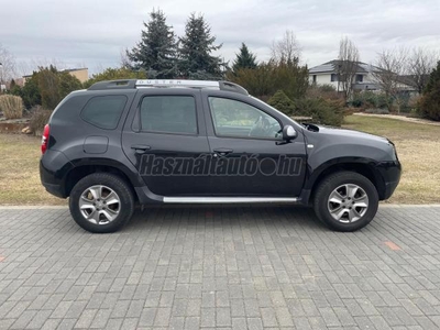 DACIA DUSTER 1.6 Arctic Magyar---1.tulaj---Klímás---54.000Km---Vonóhorog