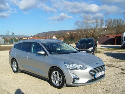 FORD FOCUS 1.5 TDCI Titanium SZERVIZKÖNYV. NAVI. AUTOMATA BEPARKOLÁS. SÁVTARTÓ RENDSZER. ÜLÉS+KORMÁNYFŰTÉS