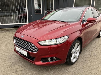 FORD MONDEO 2.0 TDCi Bi-Turbo Titanium Powershift mo.-i.vez.szervizkönyv