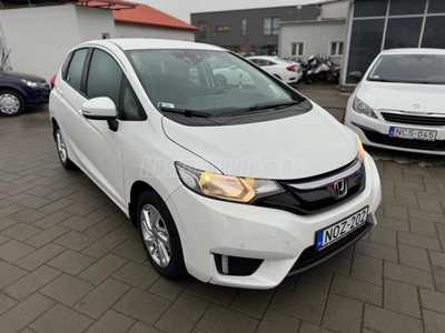 HONDA JAZZ 1.3 Comfort Magyar első tulaj. Vezetett sz köynv. 19 E km