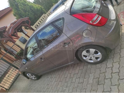 HYUNDAI I30 i30u 1.4 DOHC Life