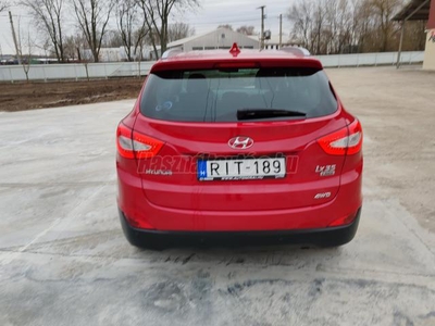 HYUNDAI IX 35 ix35 2.0 CRDi LP Premium 4WD (Automata)