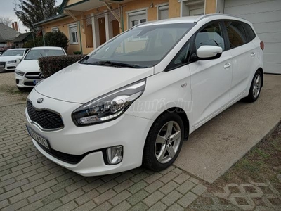 KIA CARENS 1.7 CRDI EX / Vezetett szervizkönyv .Vonóhorog /